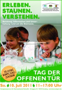 Poster advertising the open house at Kompetenz Zentrum Straubing (two children at experiment)