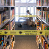 Lernen in der Bibliothek während der Corona-Pandemie