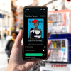 Handy mit PressReader-App