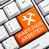 Tastatur mit Aufschrift "Wartungsarbeiten"