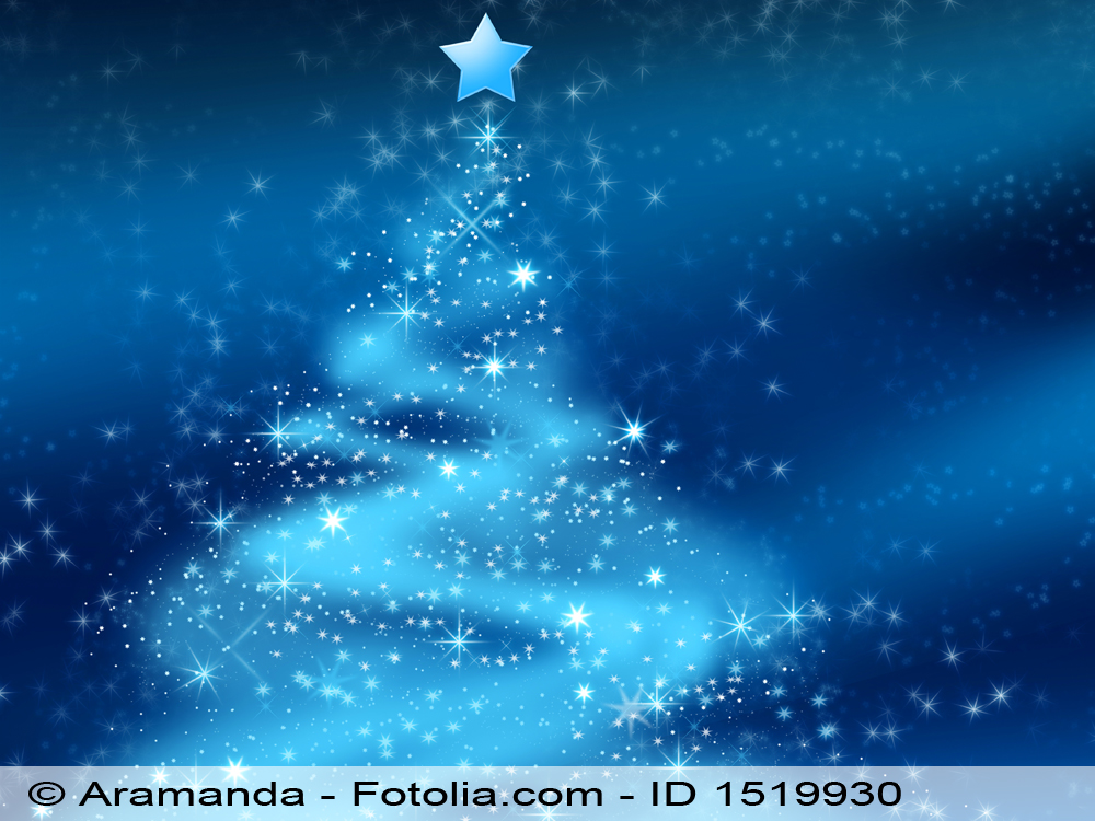 Weihnachtsbaum aus Lichtern vor blauem Hintergrund